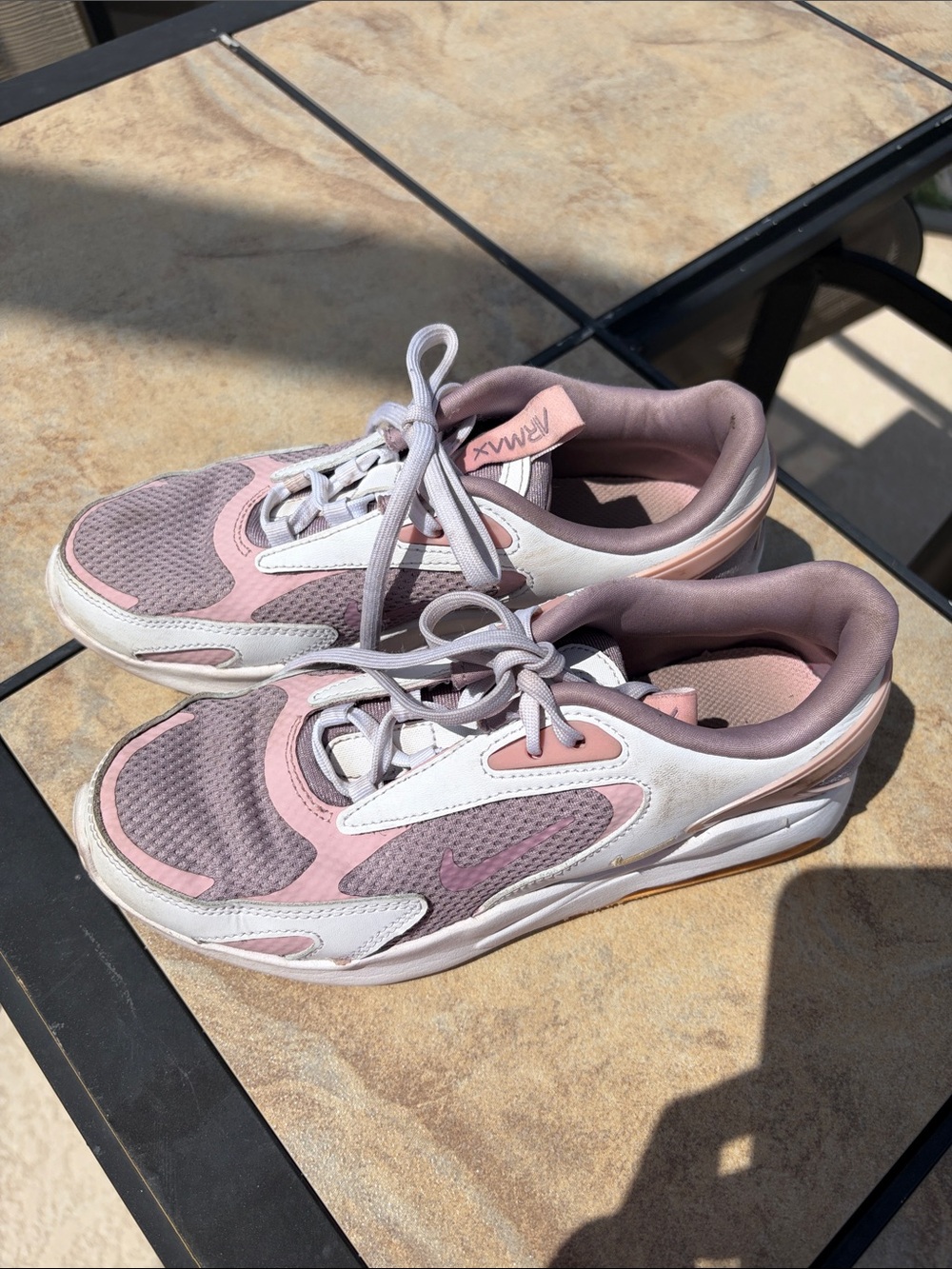Nike AirMax Bolt 3.5 Y Sneakers Blush White Streetwear School Athleisure